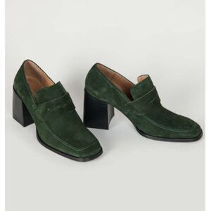 Intentionally Blank Missy Green Suede Loafer Pumps Size 9.5